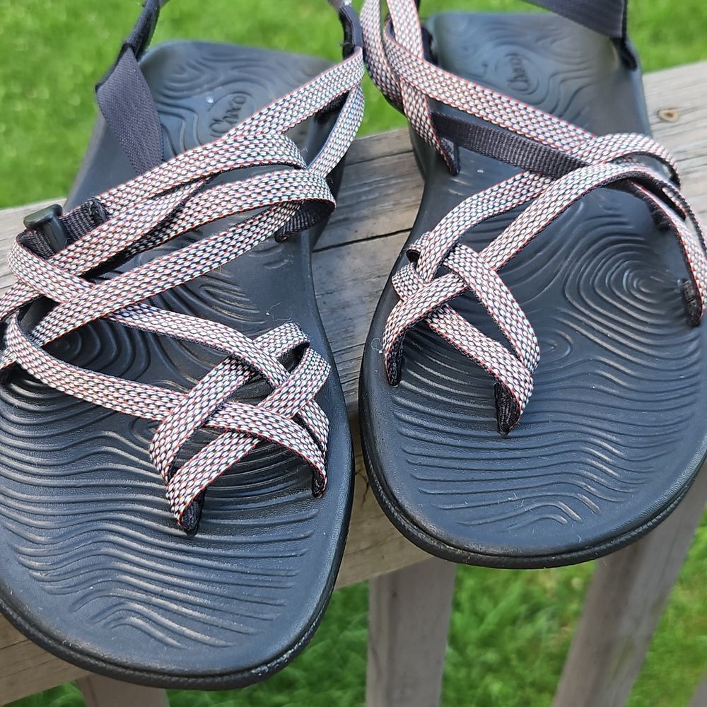 Chaco Z/Cloud Sandals Size 9 Women’s – Red, Gray, Black - Picture 2 of 6